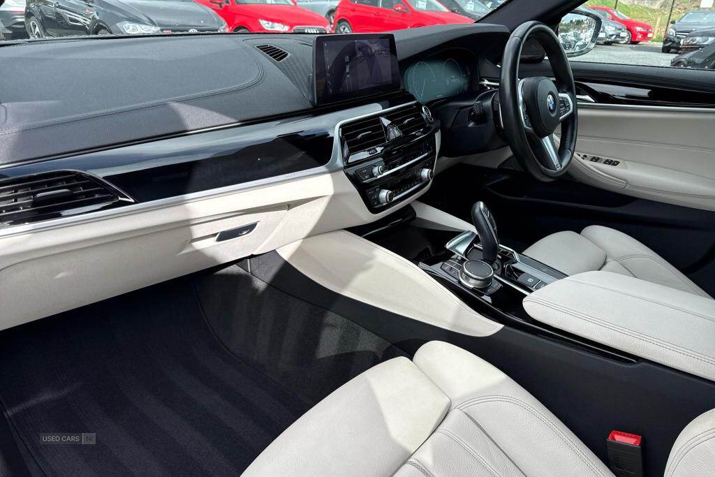 May 2019 BMW 5 Series 520d M Sport 4dr Auto