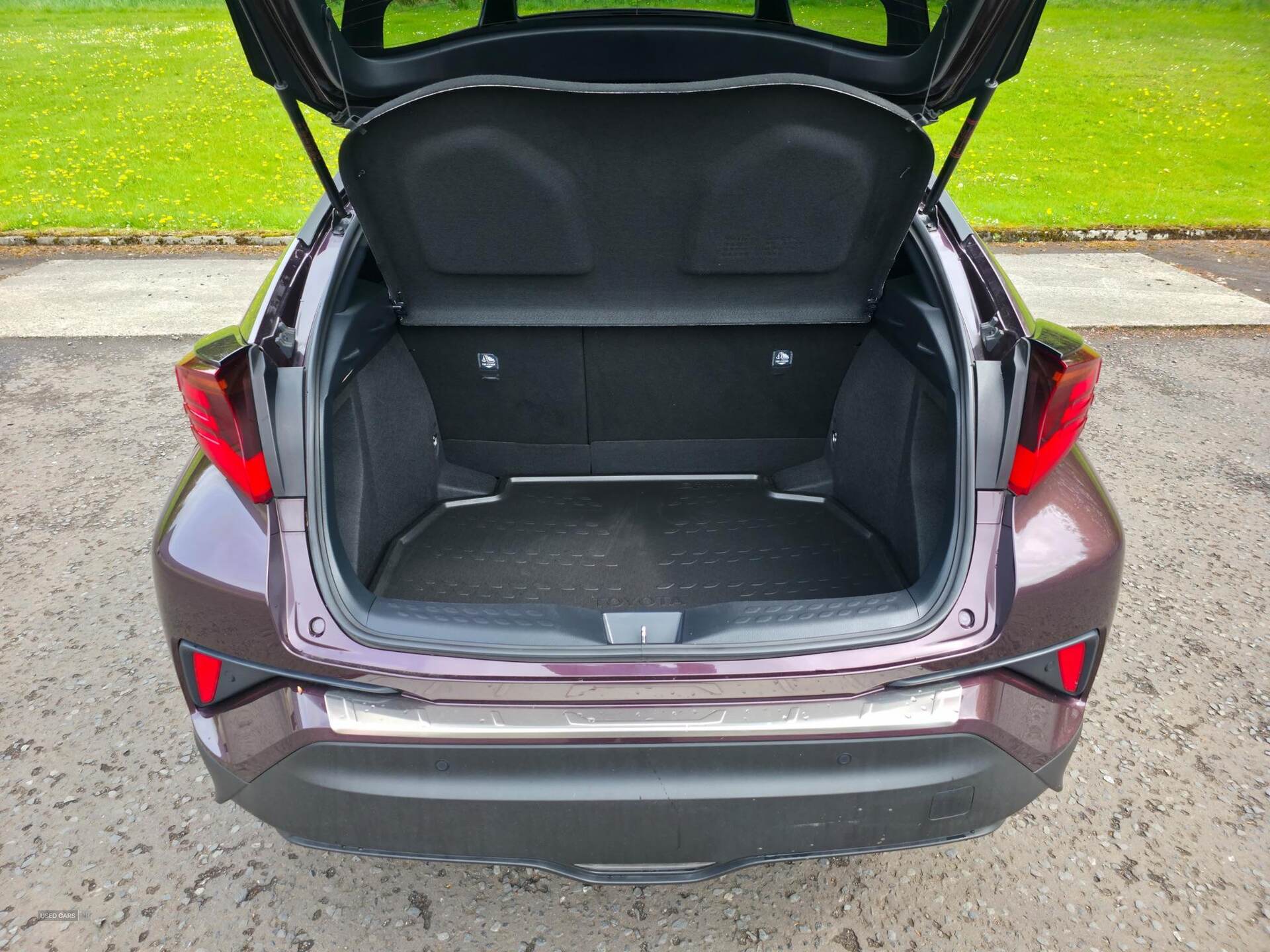 Feb 2023 Toyota C-HR 1.8 Hybrid Excel 5dr CVT