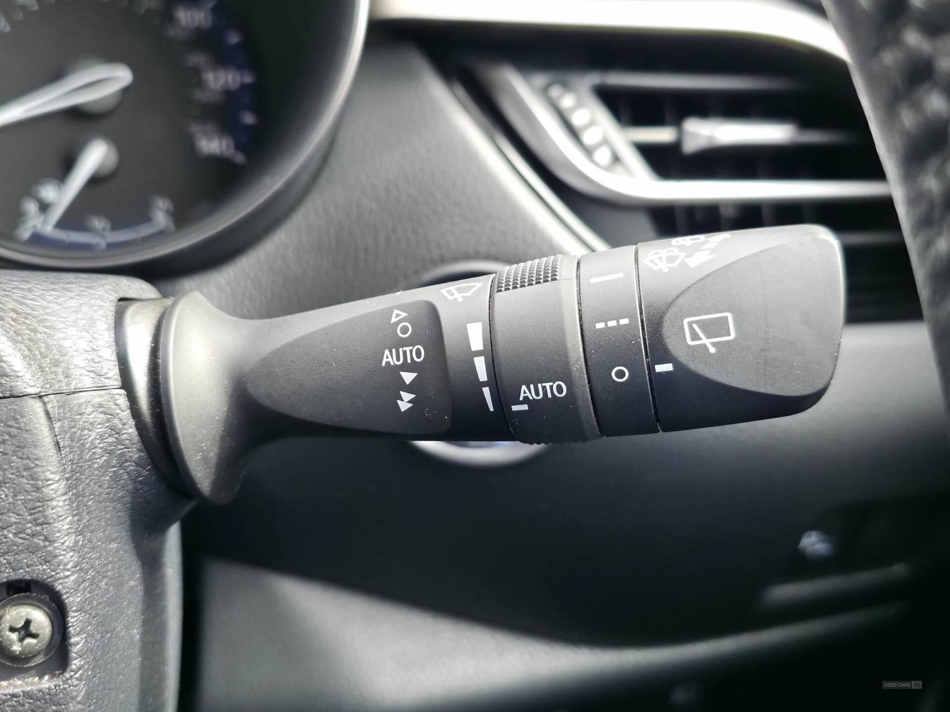 Feb 2023 Toyota C-HR 1.8 Hybrid Excel 5dr CVT