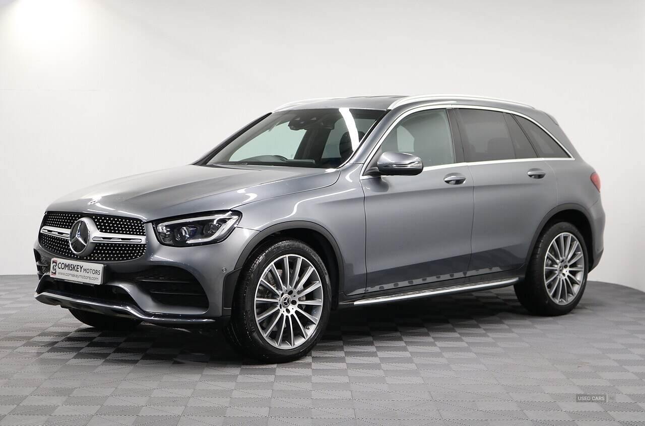  2020 Mercedes-Benz GLC 300d AMG Line