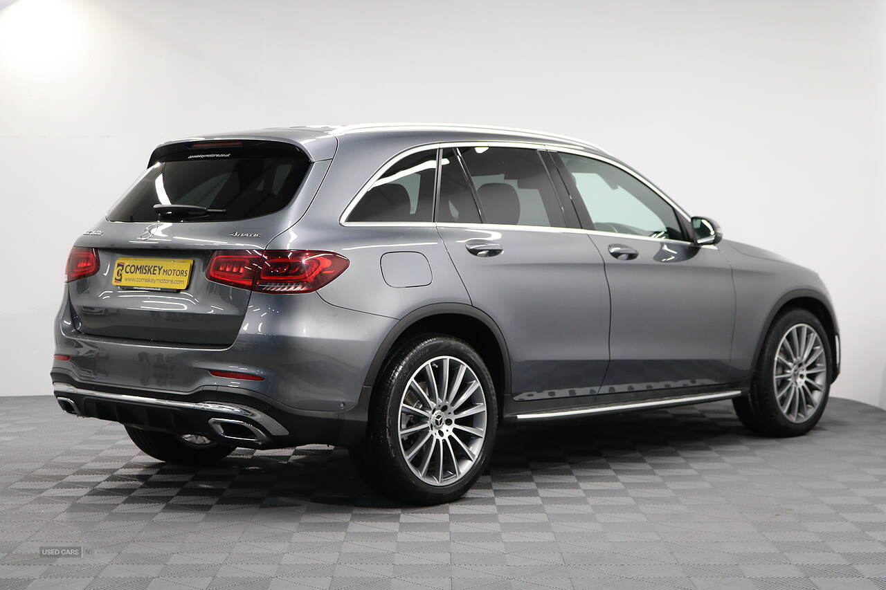  2020 Mercedes-Benz GLC 300d AMG Line