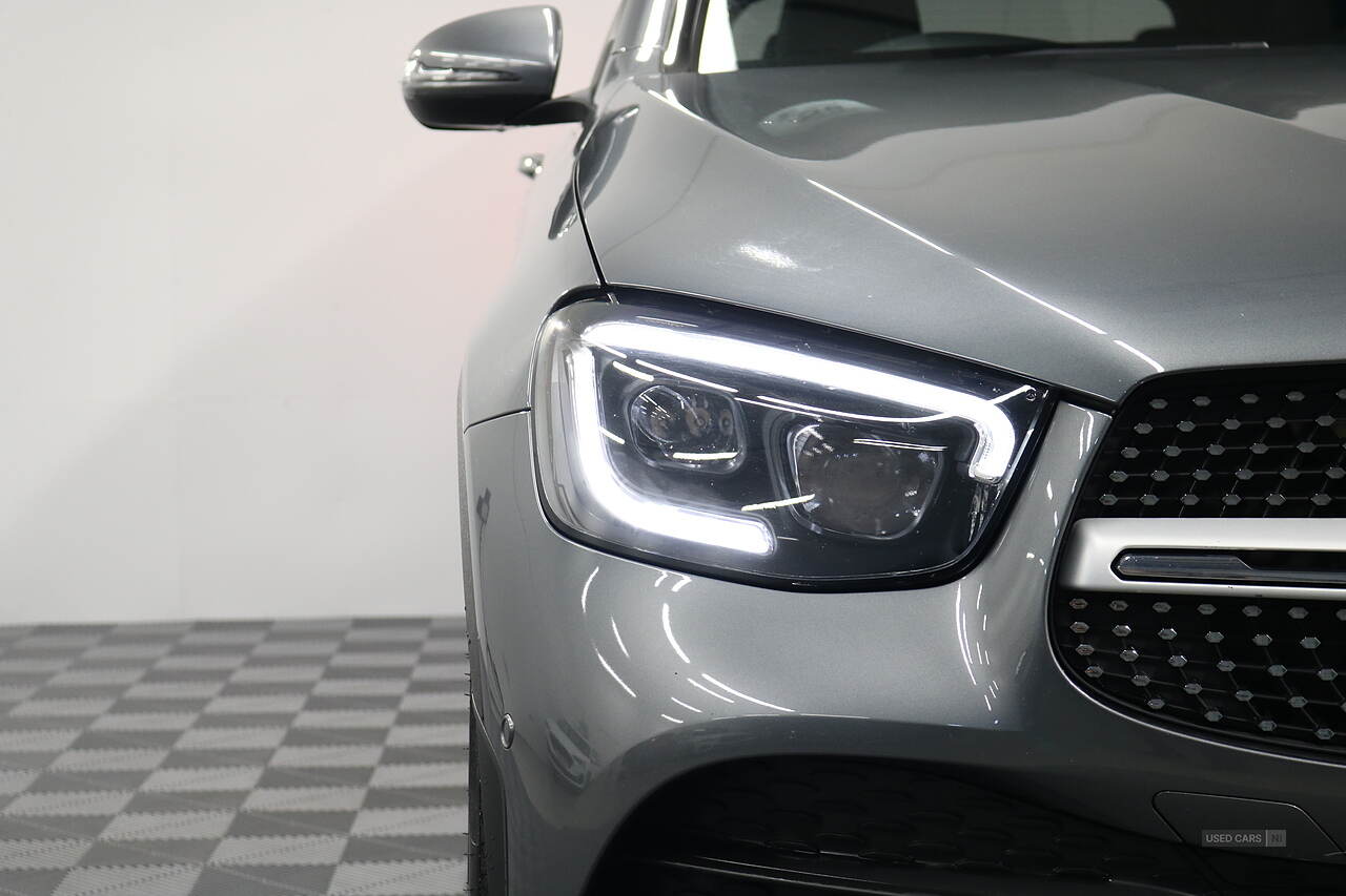  2020 Mercedes-Benz GLC 300d AMG Line