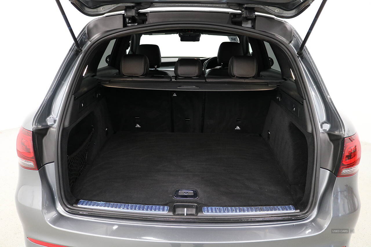  2020 Mercedes-Benz GLC 300d AMG Line