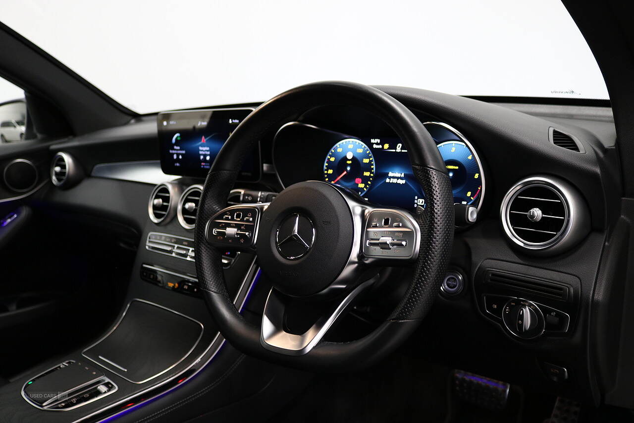  2020 Mercedes-Benz GLC 300d AMG Line