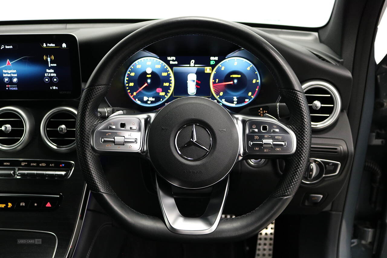  2020 Mercedes-Benz GLC 300d AMG Line