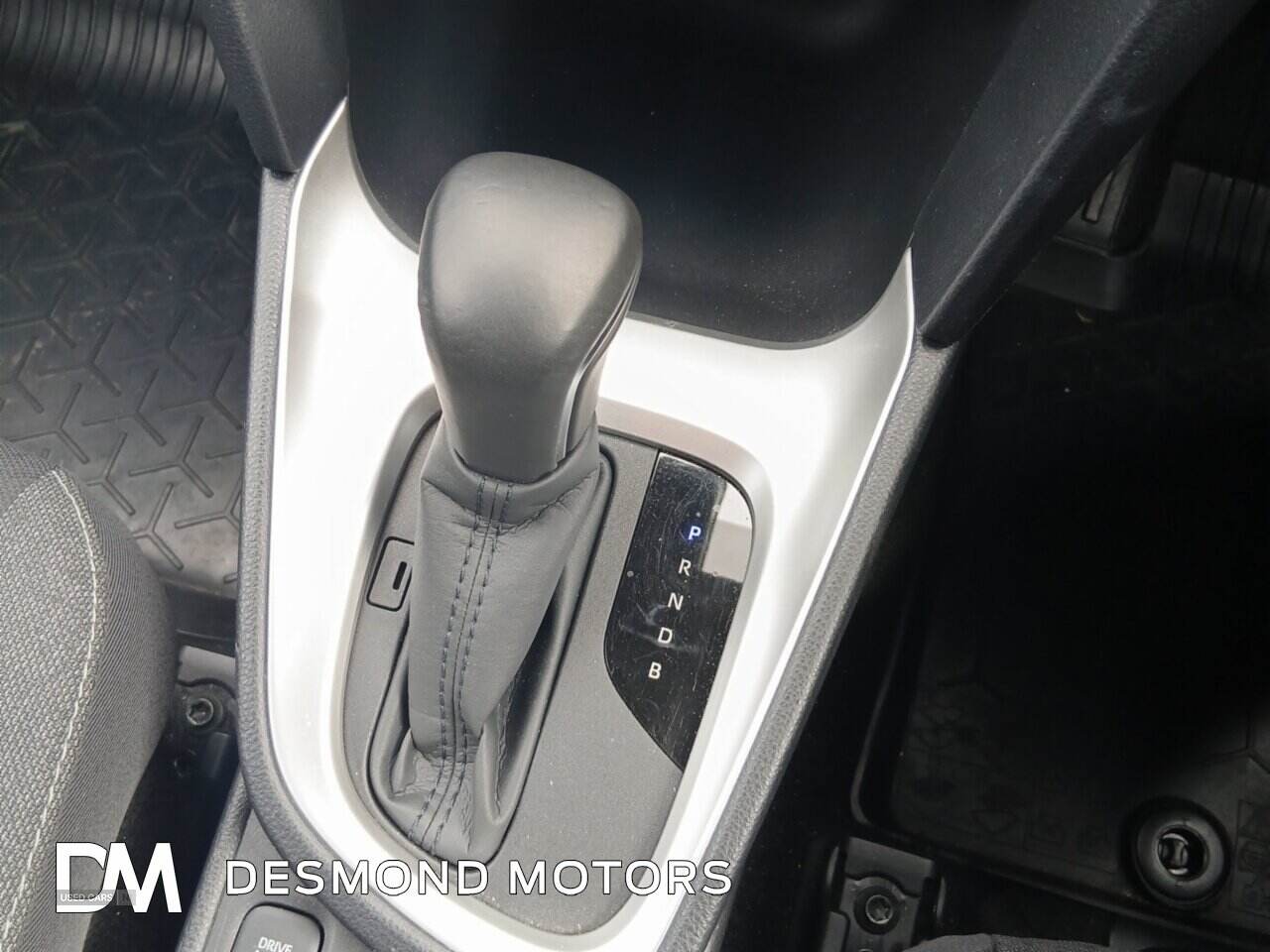 Nov 2022 Toyota Yaris Cross 1.5 Hybrid Design 5dr CVT