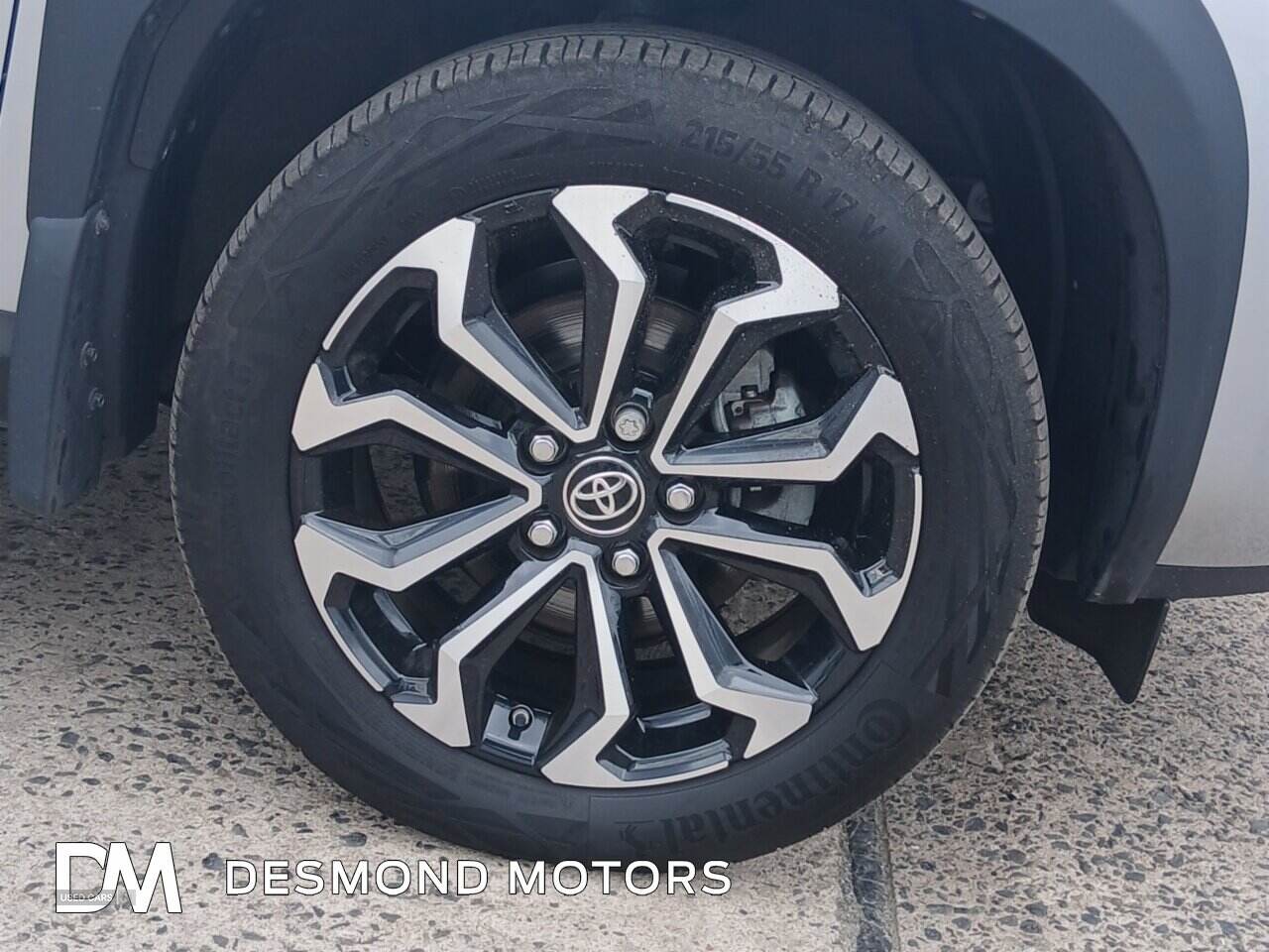 Nov 2022 Toyota Yaris Cross 1.5 Hybrid Design 5dr CVT