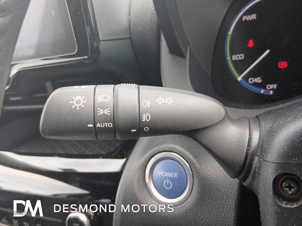 Nov 2022 Toyota Yaris Cross 1.5 Hybrid Design 5dr CVT