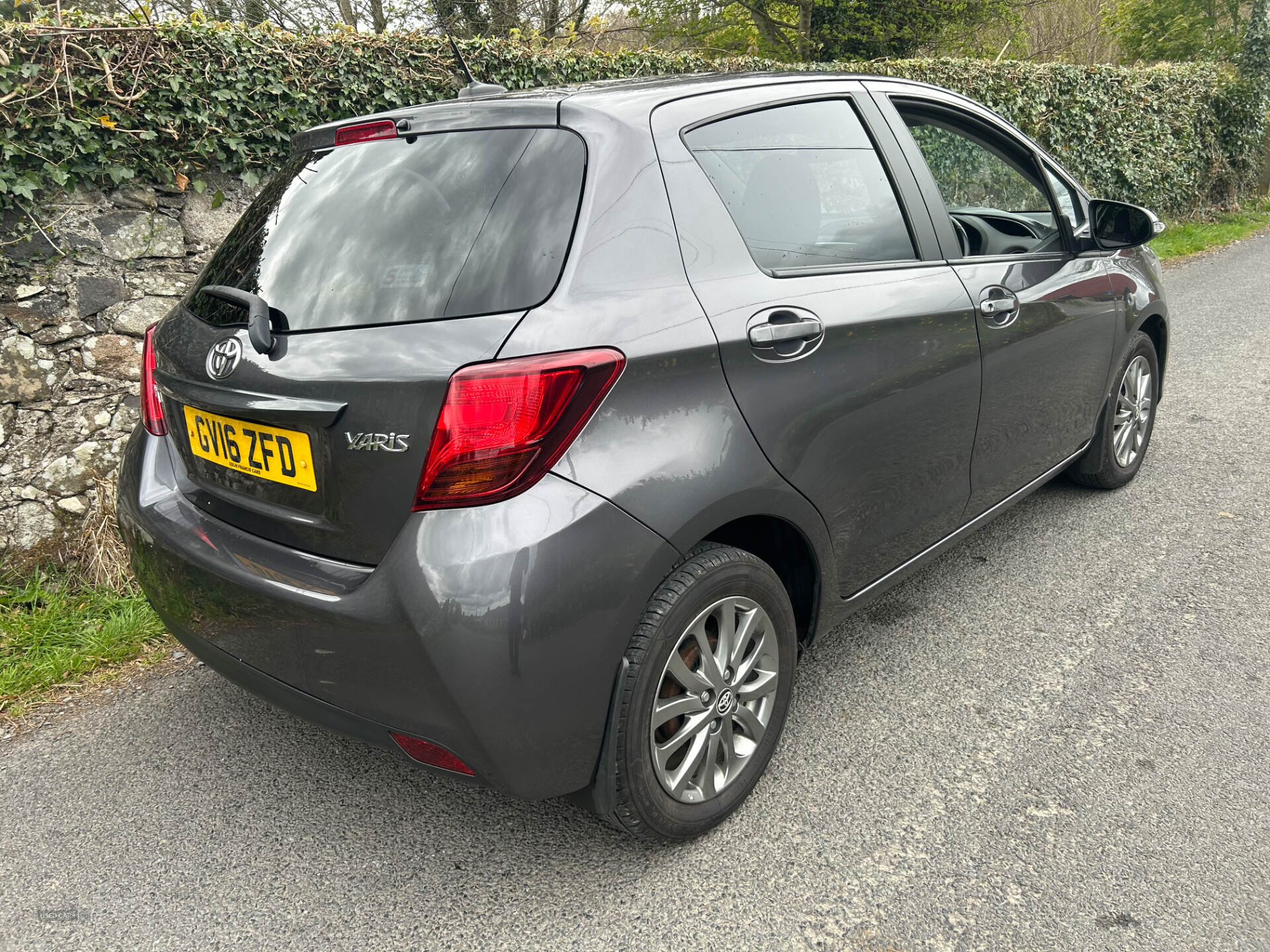 Jun 2016 Toyota Yaris 1.4 D-4D Icon 5dr