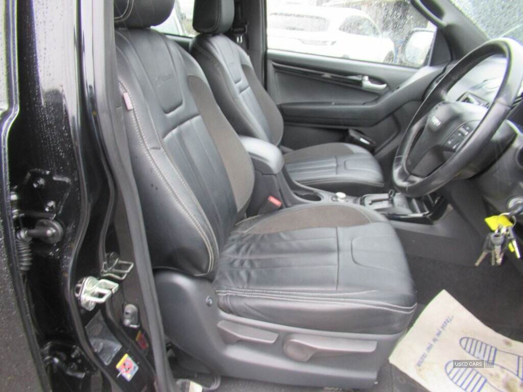  2015 Isuzu D-Max 2.5 TD Blade Pickup 4dr Diesel Automatic 4x4 (220 g/km, 161 bhp)