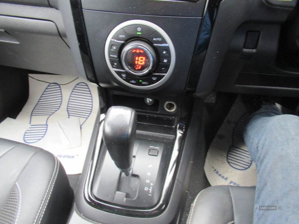  2015 Isuzu D-Max 2.5 TD Blade Pickup 4dr Diesel Automatic 4x4 (220 g/km, 161 bhp)