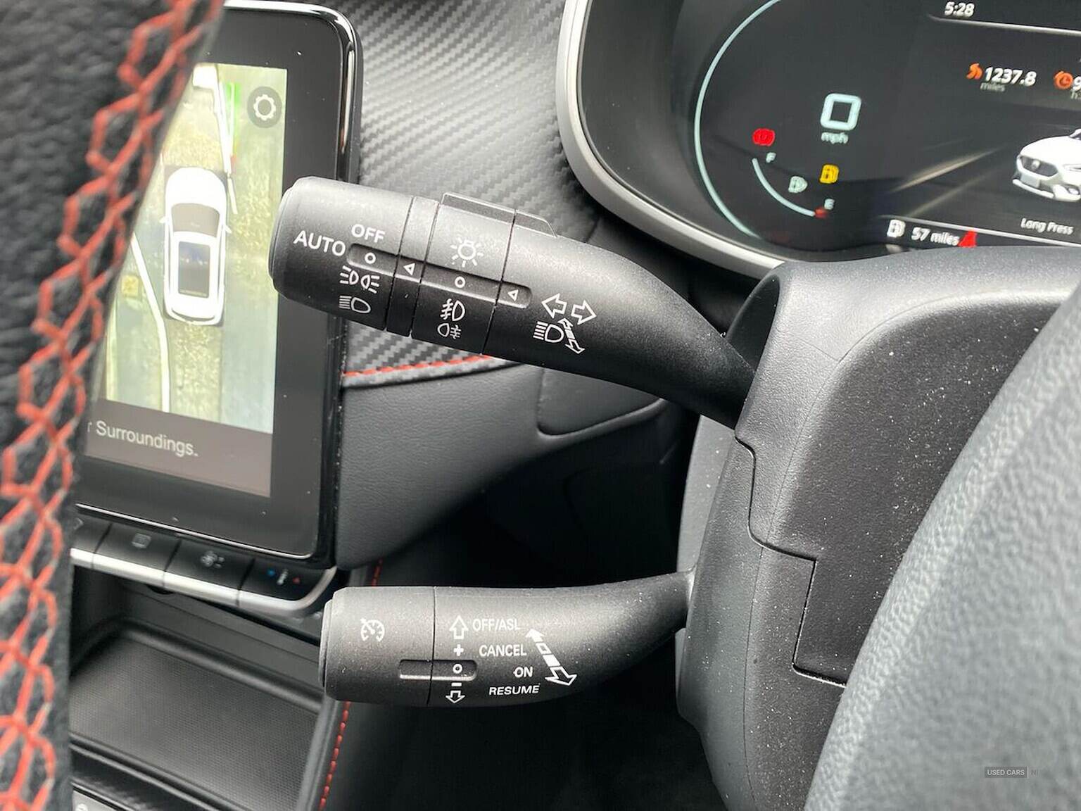 Mar 2022 MG Motor Uk ZS 1.5 Vti-Tech Exclusive 5Dr