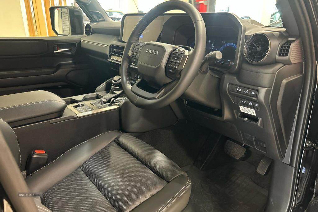 Mar 2025 Toyota Land Cruiser 2.8 D-4D 204 Invincible 5dr Auto 7 Seats