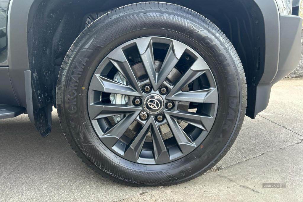 Mar 2025 Toyota Land Cruiser 2.8 D-4D 204 Invincible 5dr Auto 7 Seats