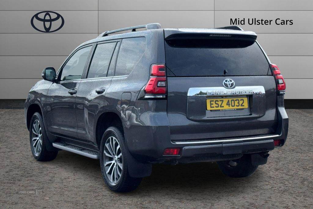 Jul 2020 Toyota Land Cruiser 2.8 D-4D Invincible 5dr Auto 7 Seats
