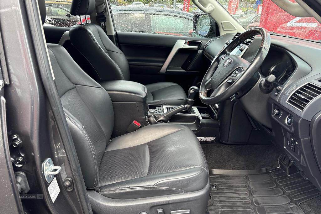 Jul 2020 Toyota Land Cruiser 2.8 D-4D Invincible 5dr Auto 7 Seats