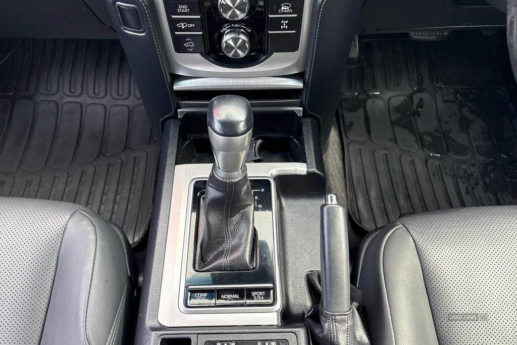 Jul 2020 Toyota Land Cruiser 2.8 D-4D Invincible 5dr Auto 7 Seats