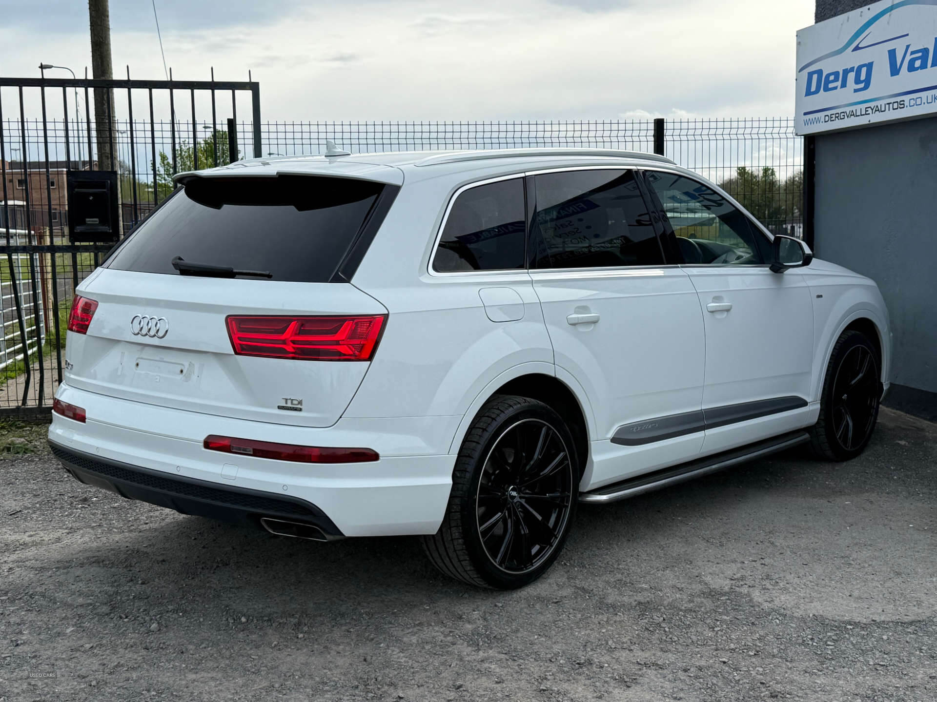 Sep 2016 Audi Q7 3.0 TDI 218 Quattro S Line 5dr Tip Auto