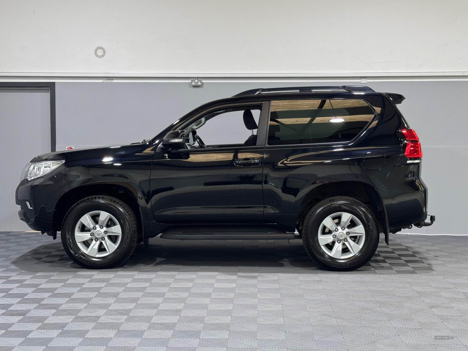 Sep 2020 Toyota Land Cruiser 2.8 D-4D Active 3dr Auto 5 Seats