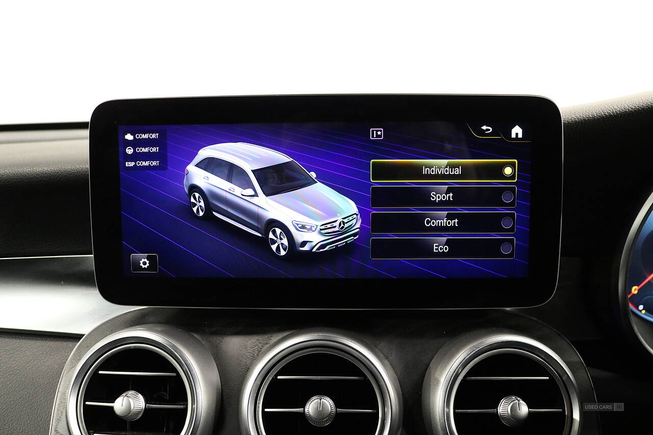 Mar 2021 Mercedes-Benz GLC GLC 220d 4Matic AMG Line Premium 5dr 9G-Tronic