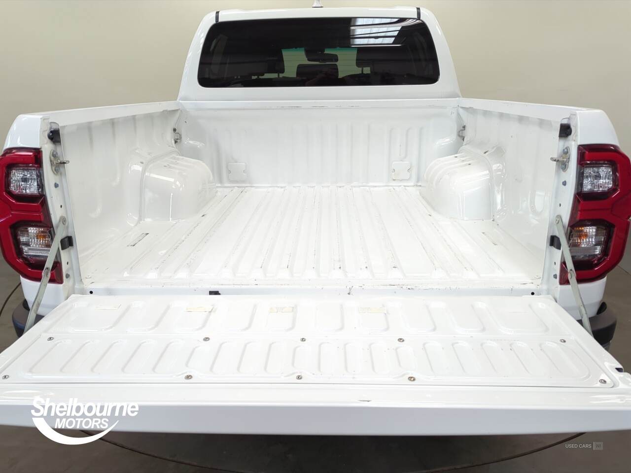 Apr 2023 Toyota Hilux Invincible D/Cab Pick Up 2.8 D-4D