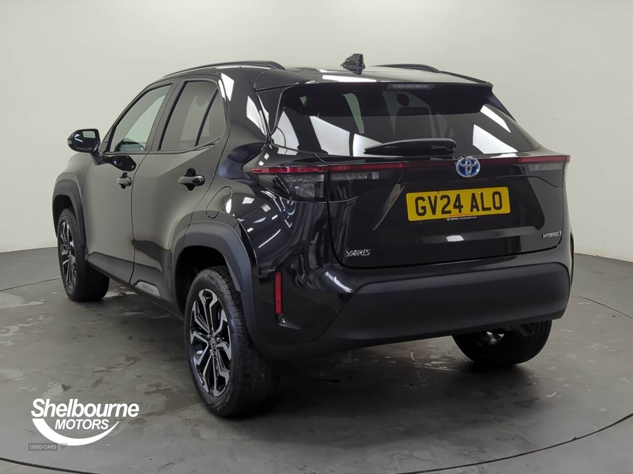 Apr 2024 Toyota Yaris Cross 1.5 Hybrid Design 5dr CVT