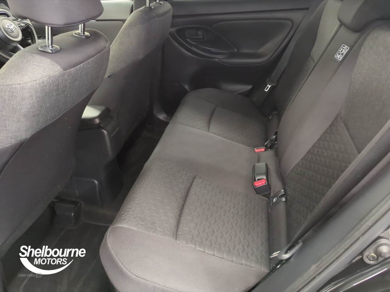 Apr 2024 Toyota Yaris Cross 1.5 Hybrid Design 5dr CVT