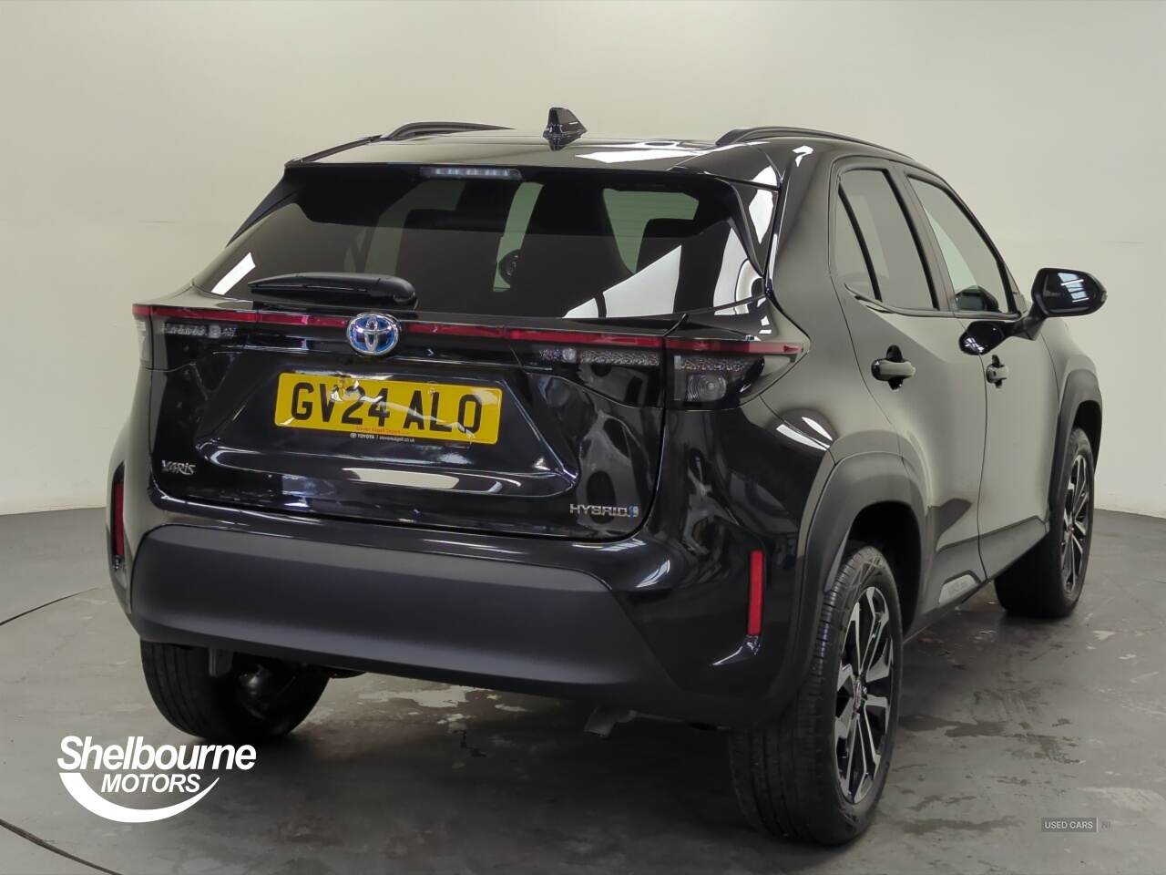 Apr 2024 Toyota Yaris Cross 1.5 Hybrid Design 5dr CVT