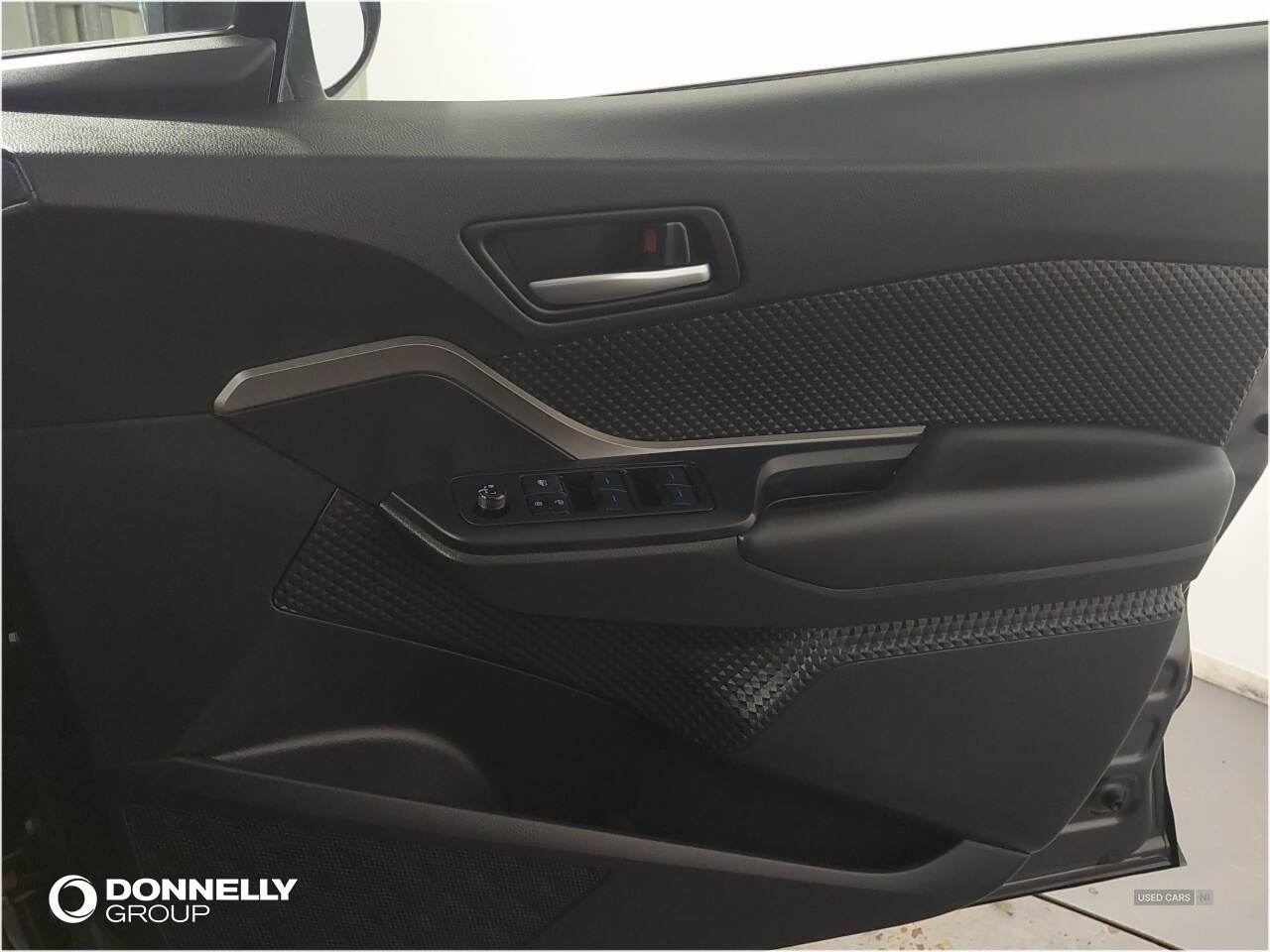 Feb 2022 Toyota C-HR 1.8 Hybrid Icon 5dr CVT