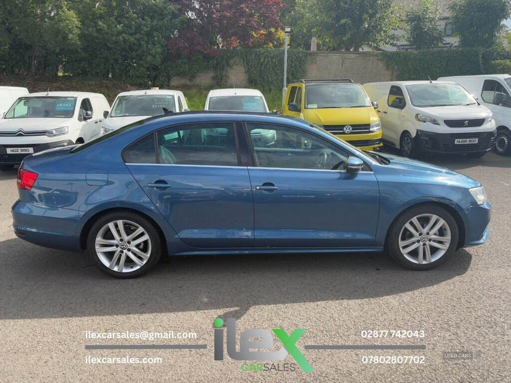 May 2015 Volkswagen Jetta 2.0 TDI 150 GT 4dr DSG