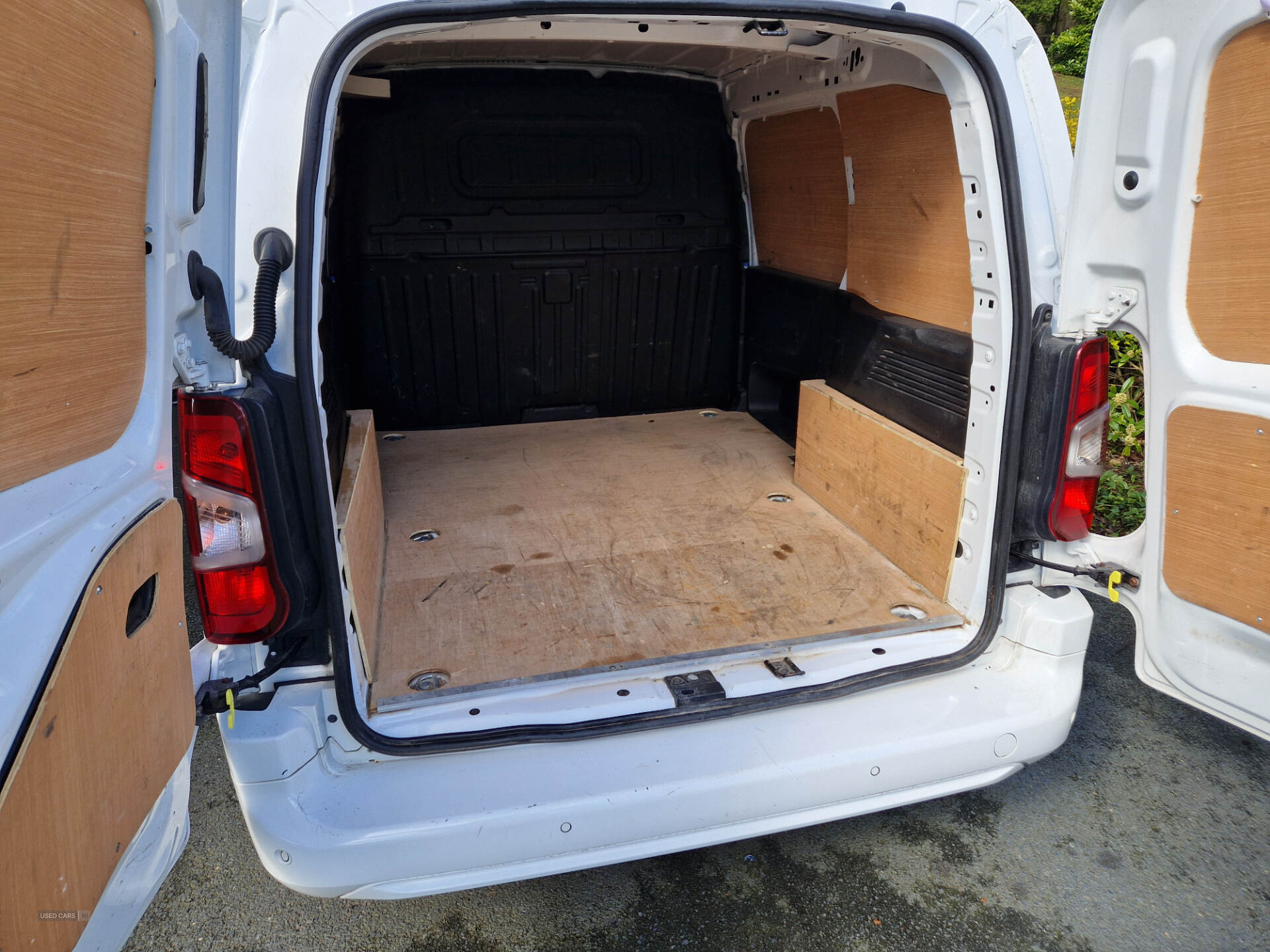 May 2019 Vauxhall Combo 2000 1.6 Turbo D 100ps H1 Sportive Van
