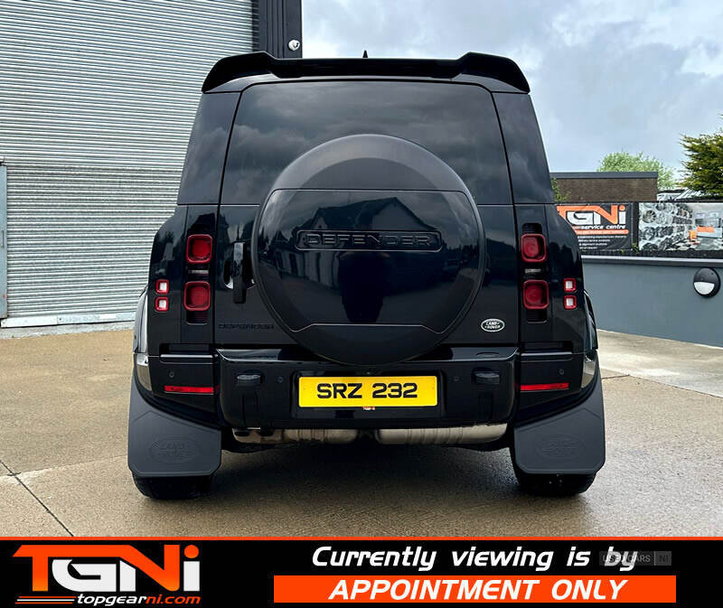 Nov 2022 Land Rover Defender 3.0 D250 X-Dynamic SE 90 3dr Auto