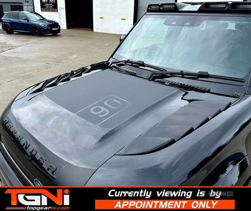 Nov 2022 Land Rover Defender 3.0 D250 X-Dynamic SE 90 3dr Auto