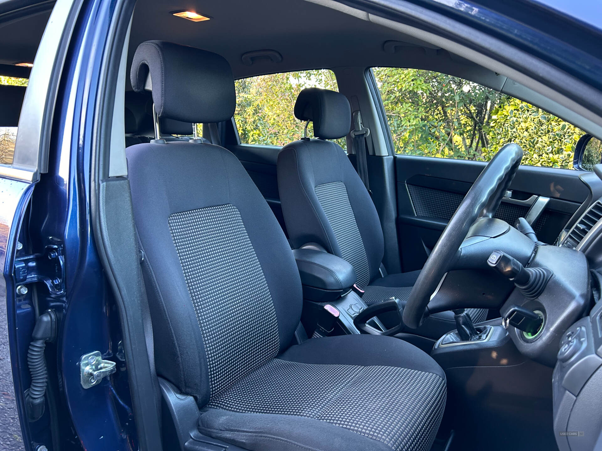 Oct 2010 Chevrolet Captiva 2.4i LS FWD 5-Seat