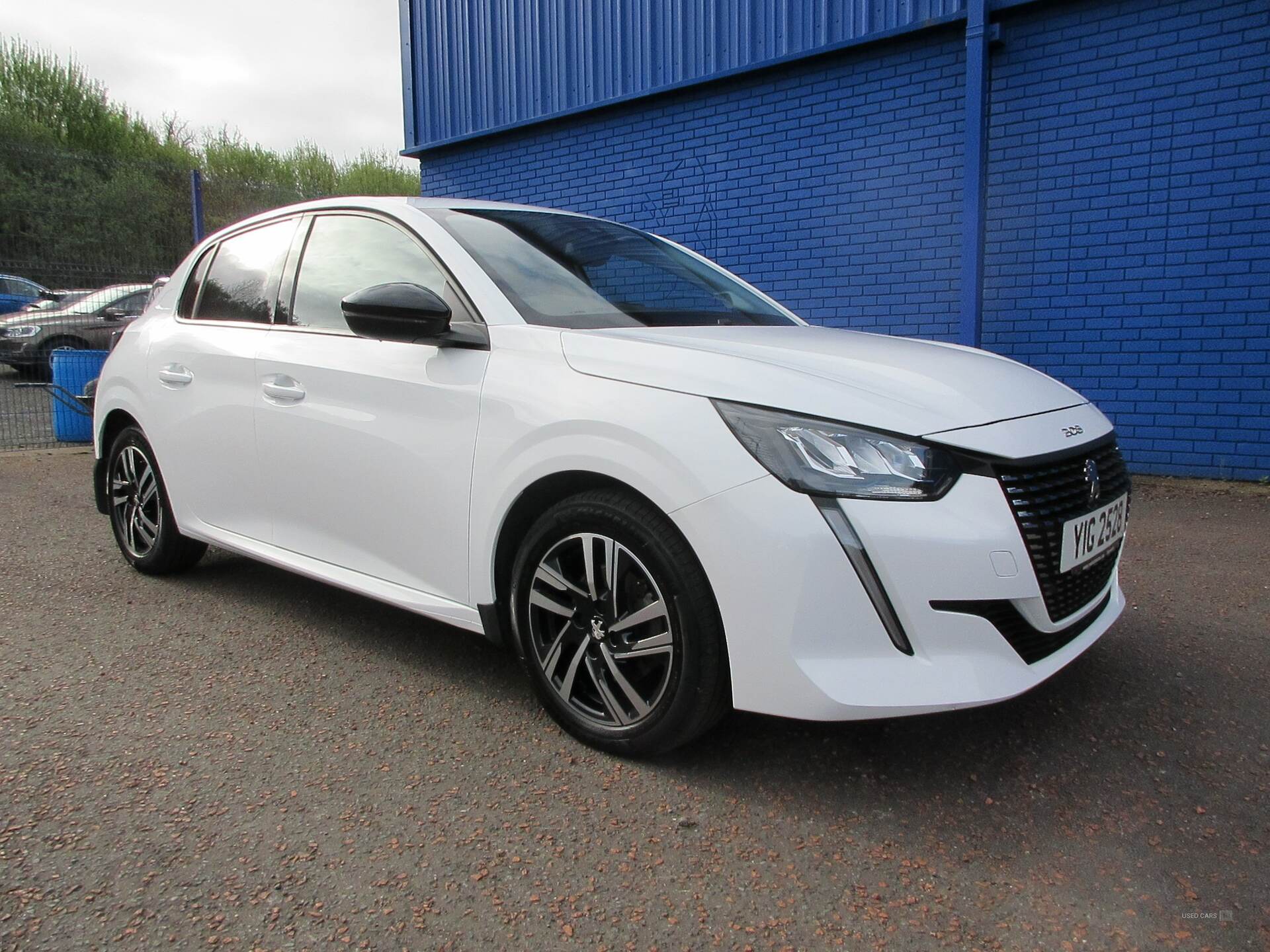Mar 2023 Peugeot 208 1.2 PureTech 100 Allure Premium + 5dr