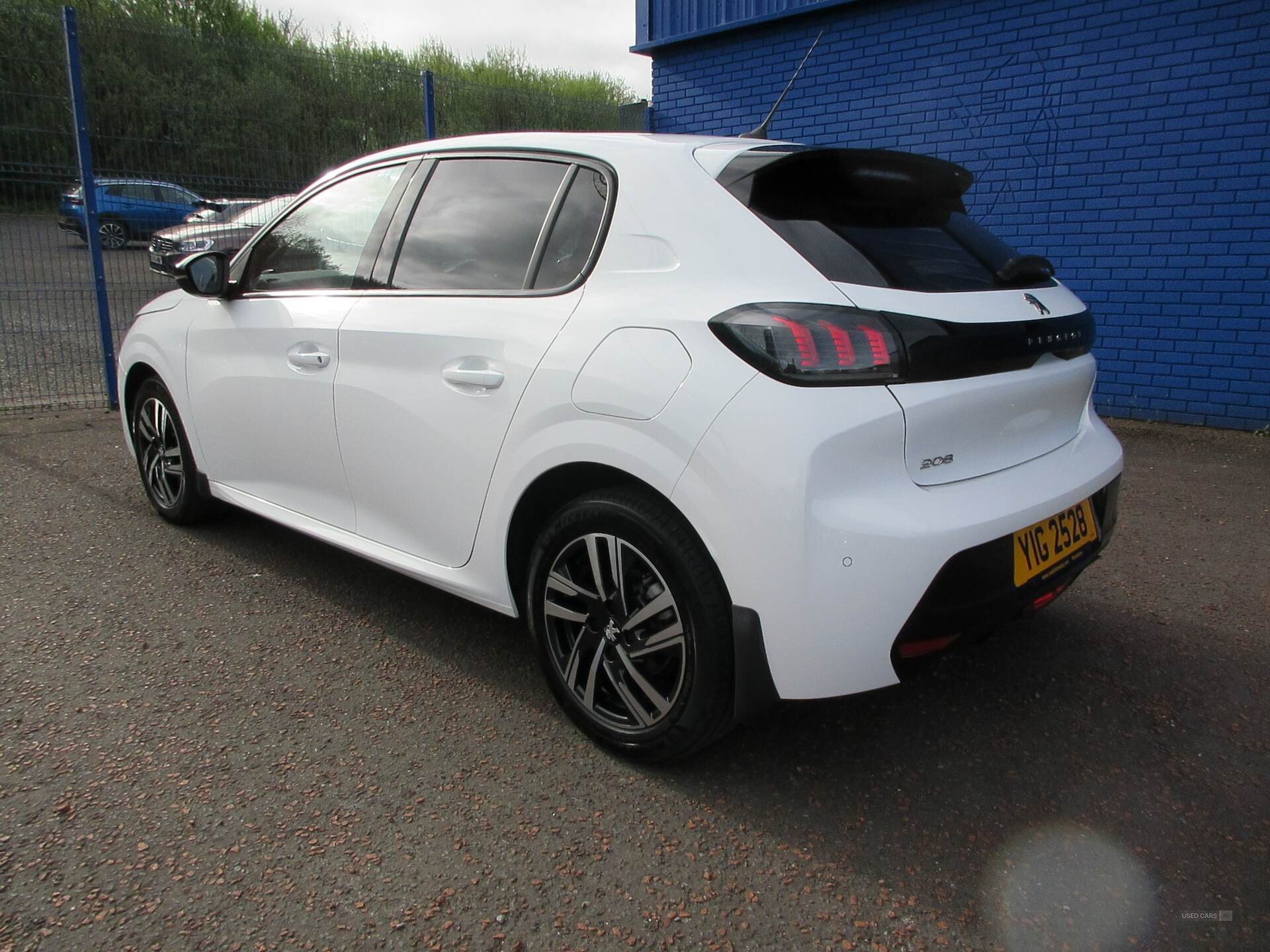 Mar 2023 Peugeot 208 1.2 PureTech 100 Allure Premium + 5dr