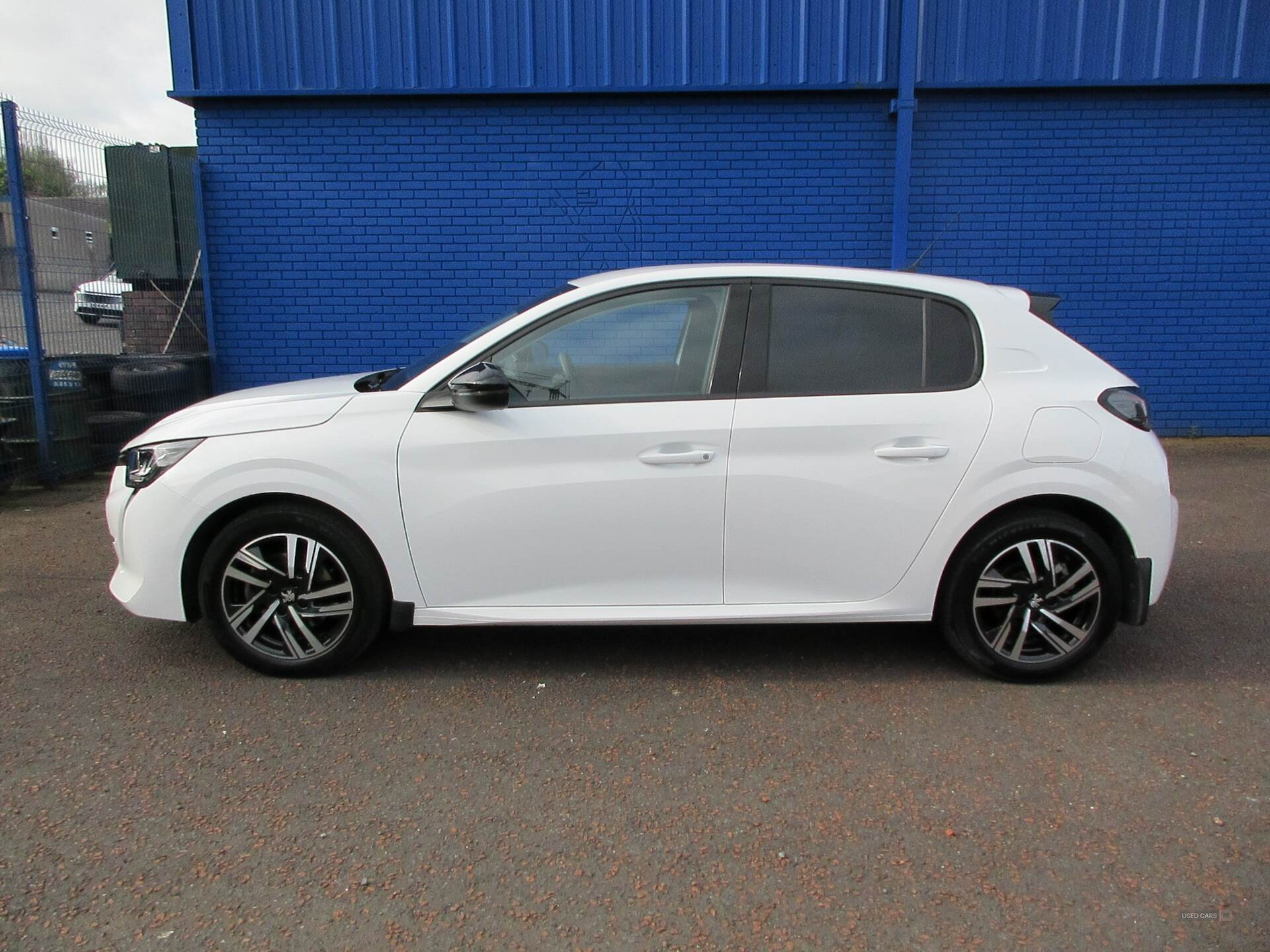 Mar 2023 Peugeot 208 1.2 PureTech 100 Allure Premium + 5dr