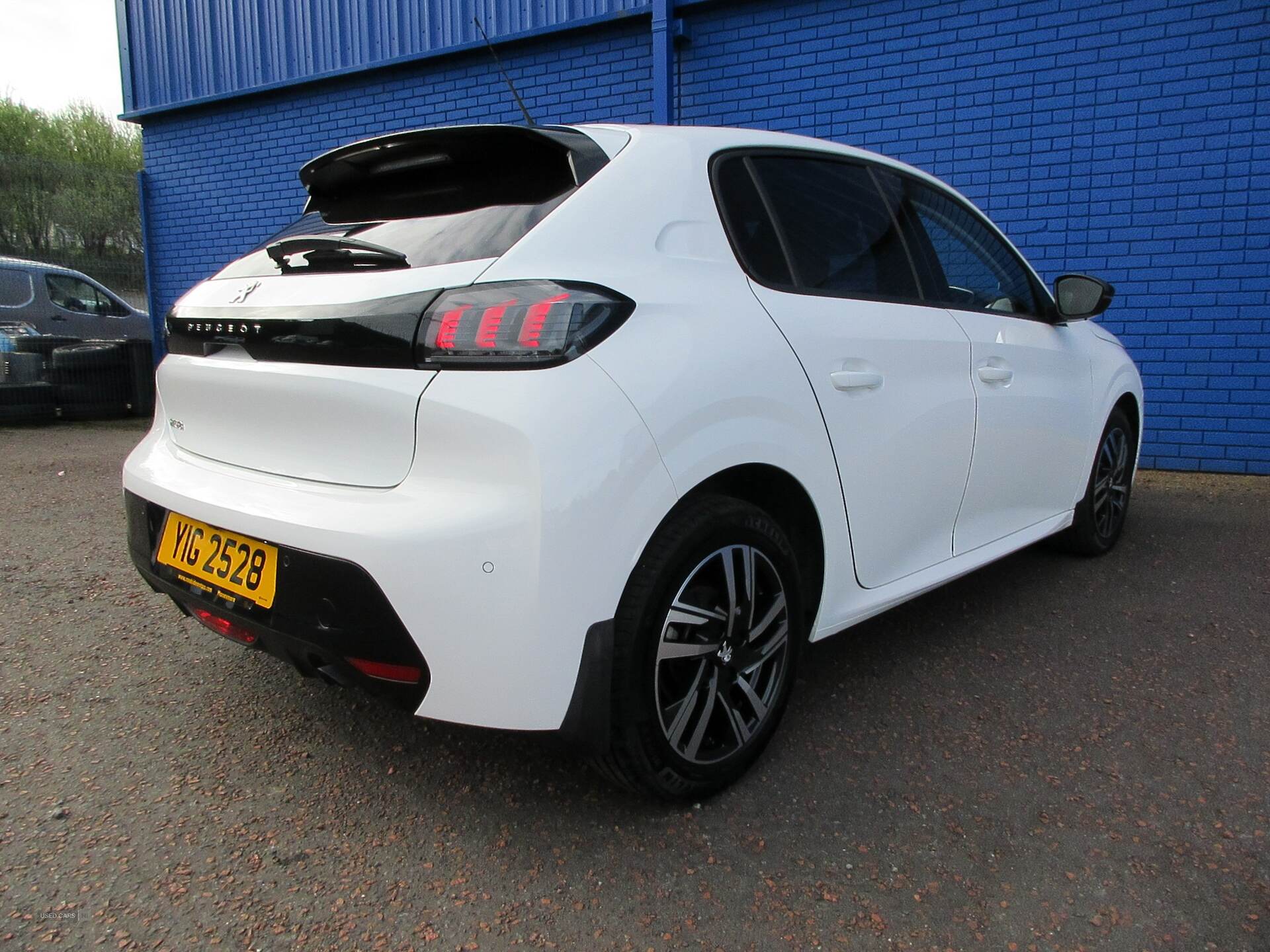 Mar 2023 Peugeot 208 1.2 PureTech 100 Allure Premium + 5dr