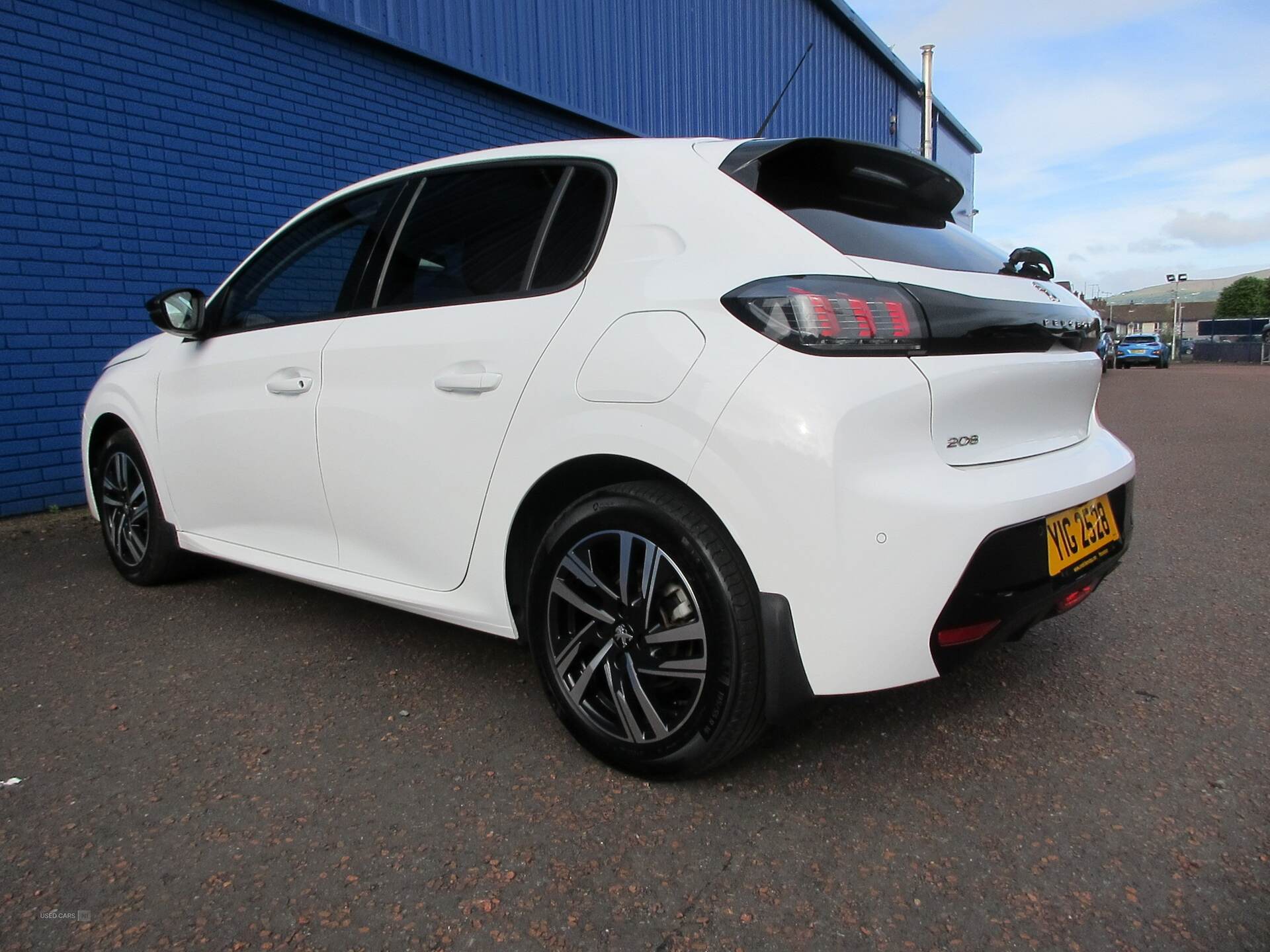 Mar 2023 Peugeot 208 1.2 PureTech 100 Allure Premium + 5dr