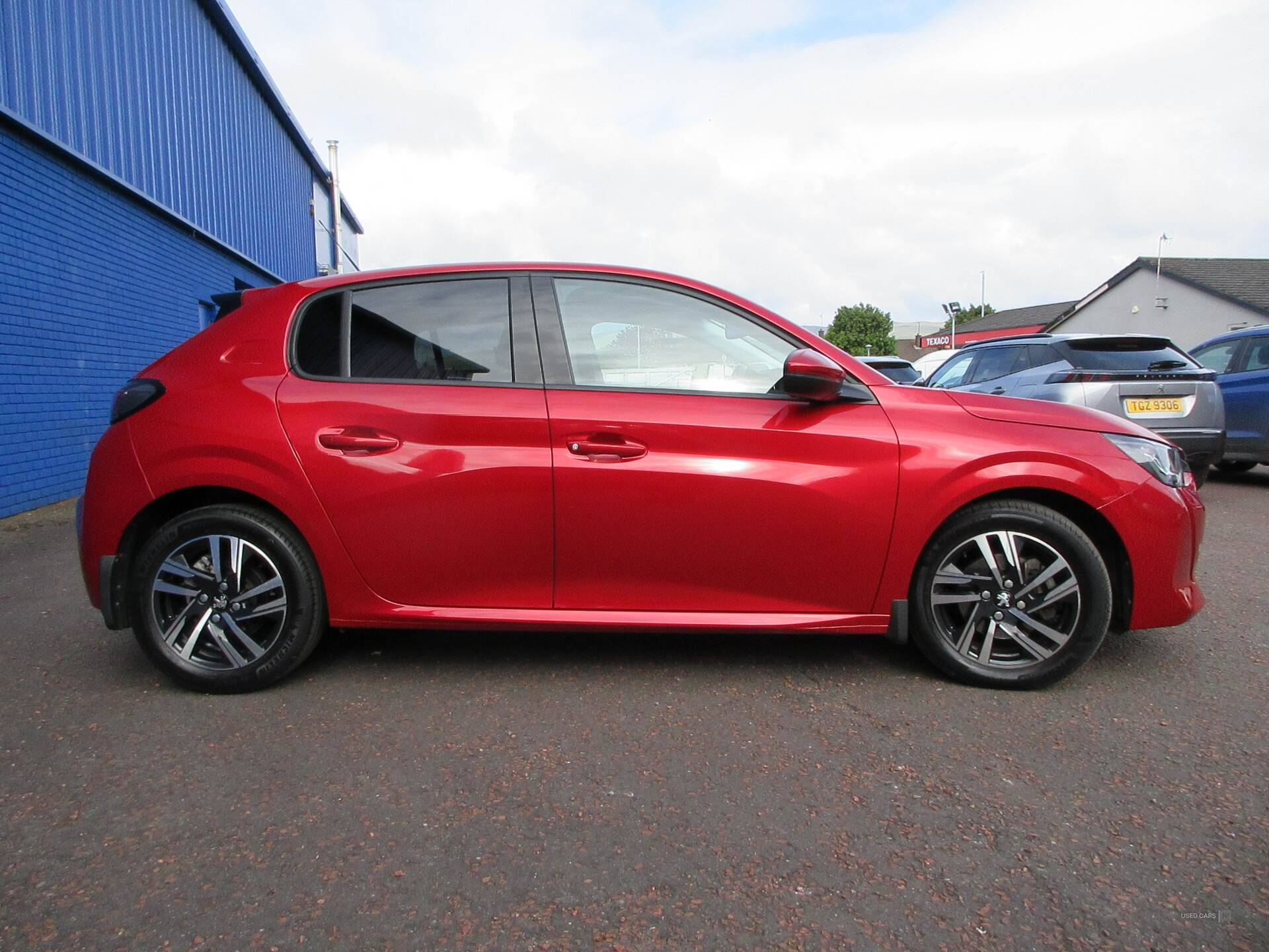 Oct 2021 Peugeot 208 1.2 PureTech 100 Allure Premium 5dr
