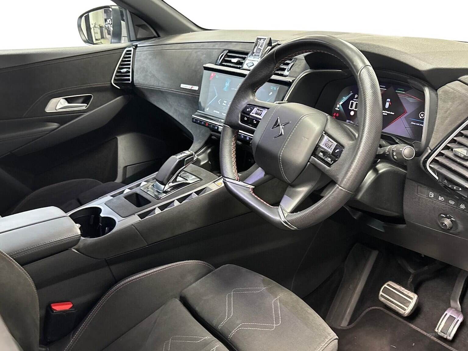 Jan 2022 DS DS7 1.6 E-Tense Performance Line + 5Dr Eat8