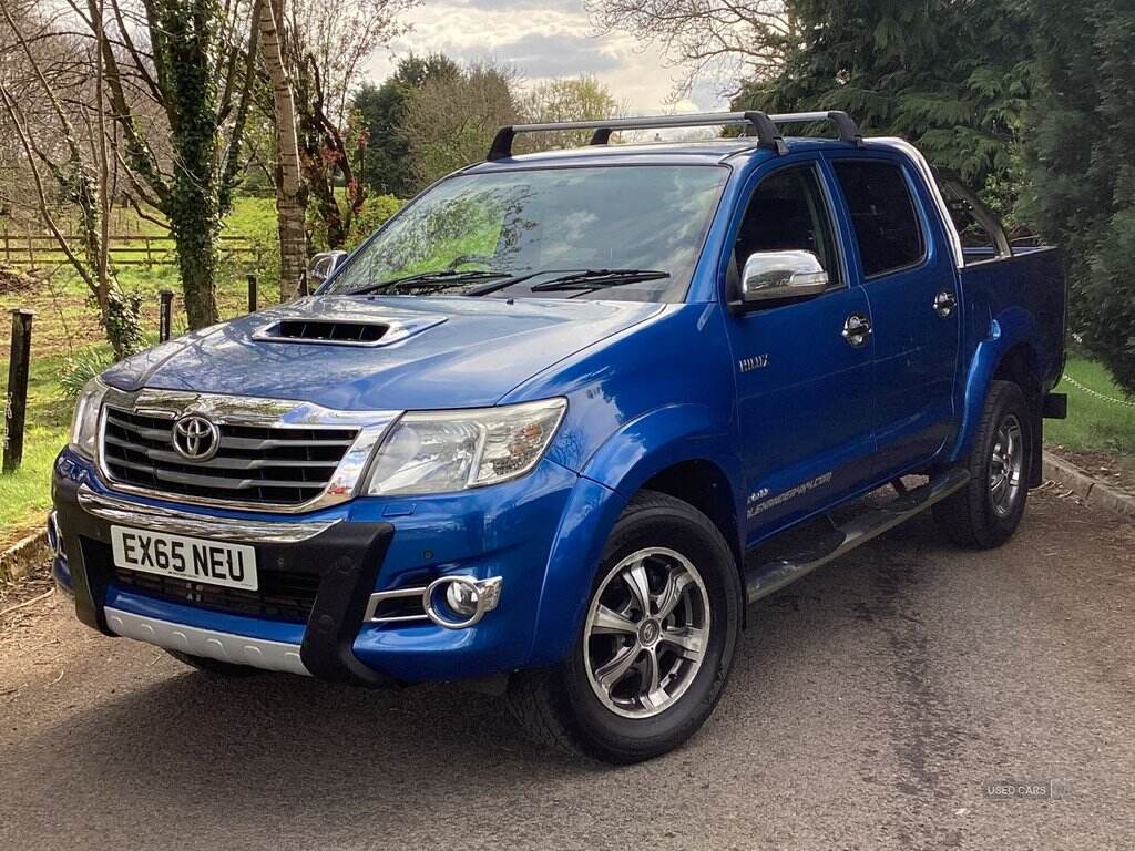 Sep 2015 Toyota Hi-lux Invincible X D/Cab Pick Up 3.0 D-4D 4WD 171 Auto