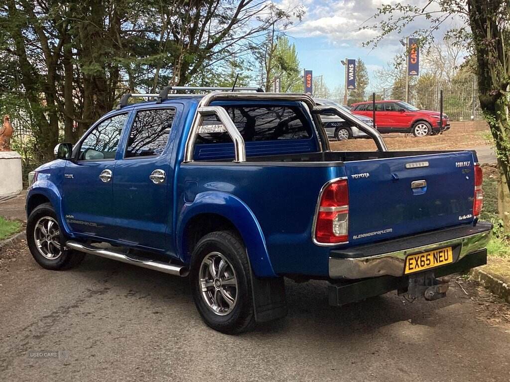 Sep 2015 Toyota Hi-lux Invincible X D/Cab Pick Up 3.0 D-4D 4WD 171 Auto