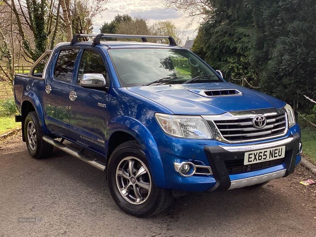 Sep 2015 Toyota Hi-lux Invincible X D/Cab Pick Up 3.0 D-4D 4WD 171 Auto