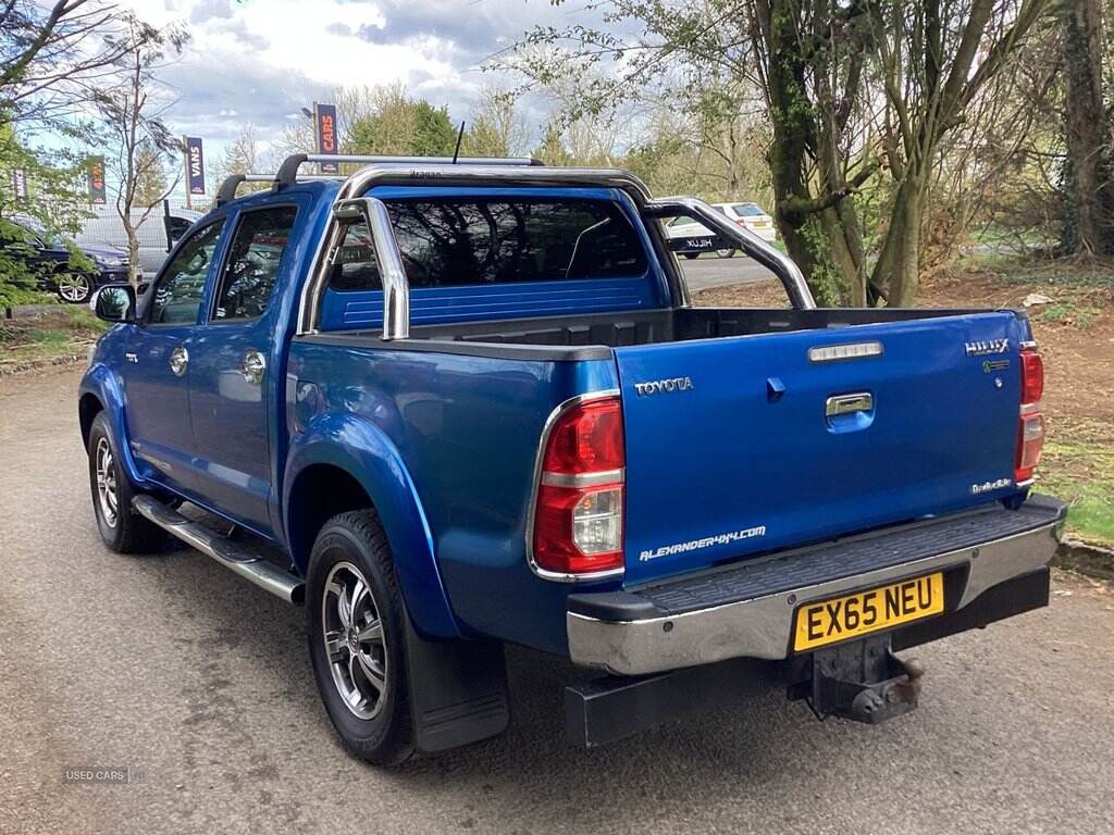 Sep 2015 Toyota Hi-lux Invincible X D/Cab Pick Up 3.0 D-4D 4WD 171 Auto