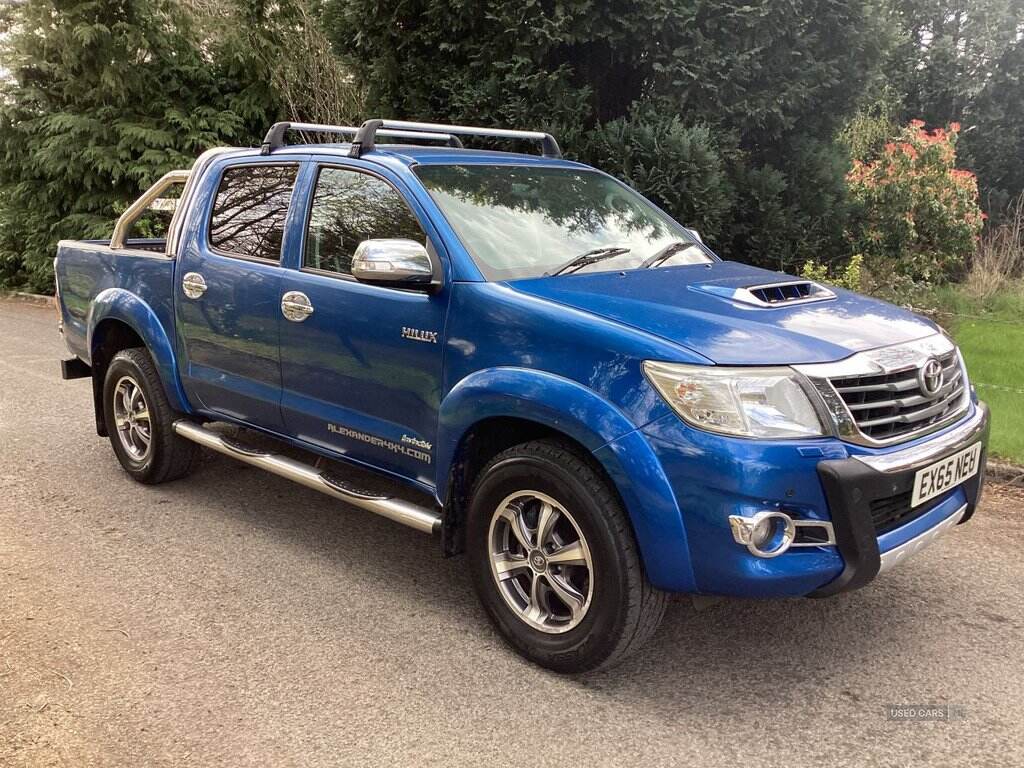 Sep 2015 Toyota Hi-lux Invincible X D/Cab Pick Up 3.0 D-4D 4WD 171 Auto