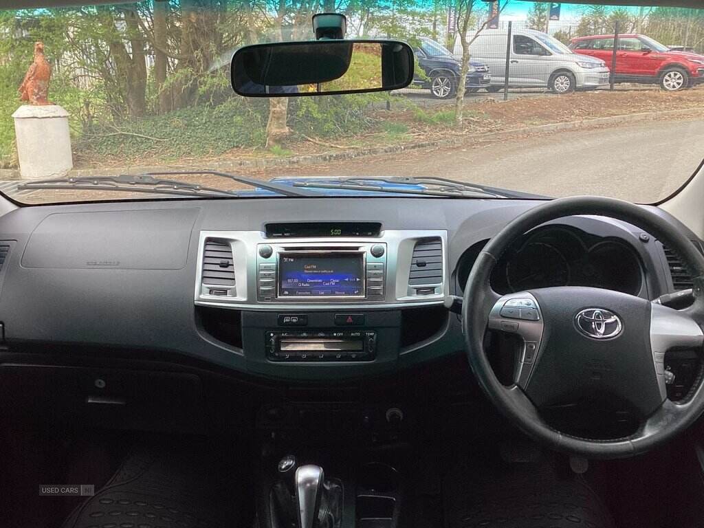 Sep 2015 Toyota Hi-lux Invincible X D/Cab Pick Up 3.0 D-4D 4WD 171 Auto