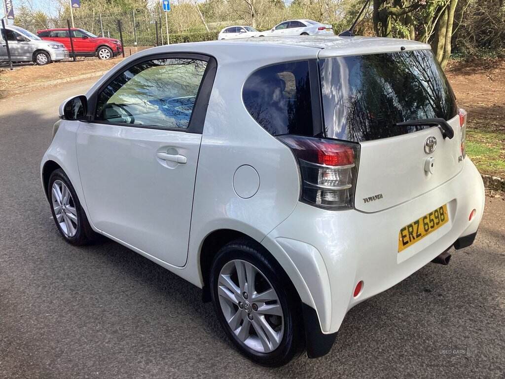 Sep 2012 Toyota iQ 1.33 Dual VVT-i 3 3dr [Non Start Stop]