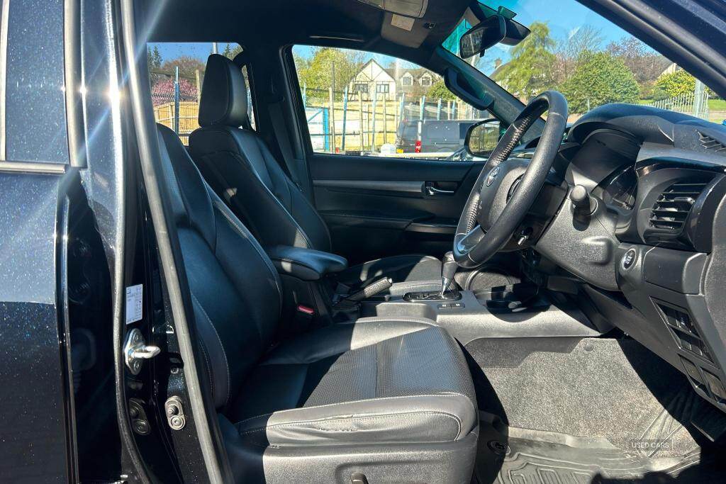 Jun 2021 Toyota Hilux Invincible X D/Cab Pick Up 2.8 D-4D Auto