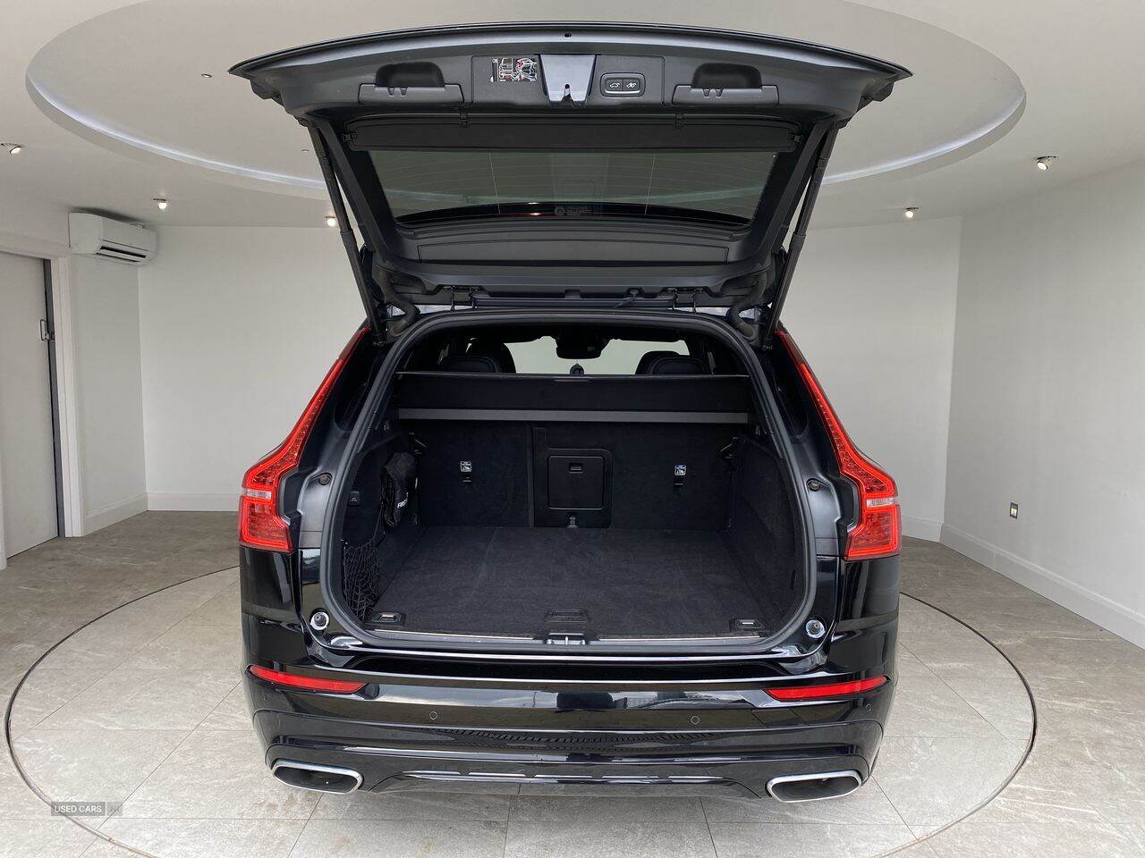 May 2018 Volvo XC60 2.0 D5 PowerPulse R DESIGN 5dr AWD Geartronic